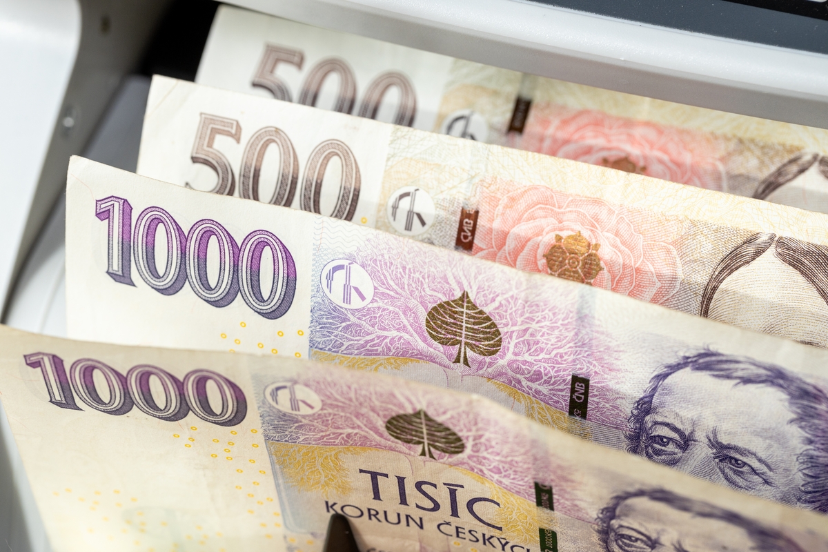 Druhá vlna zvyšování platů je tady. Zjistili jsme, komu v dubnu výrazně naroste výplata a kdo má smůlu