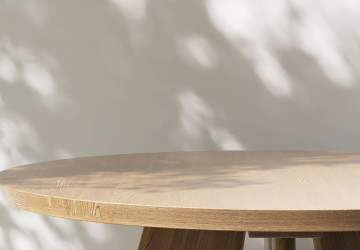 Rozložitelné stoly se přizpůsobí i malému prostoru