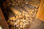Topení dřevem je velmi oblíbené. 