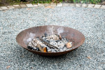 Některé domácnosti sází na zahradě na obdobu grilu, která však potěší hlavně oči.