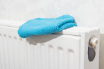 S obyčejným hadříkem si při čištění radiátorů rozhodně nevystačíte. S obyčejným hadříkem si při čištění radiátorů rozhodně nevystačíte.
