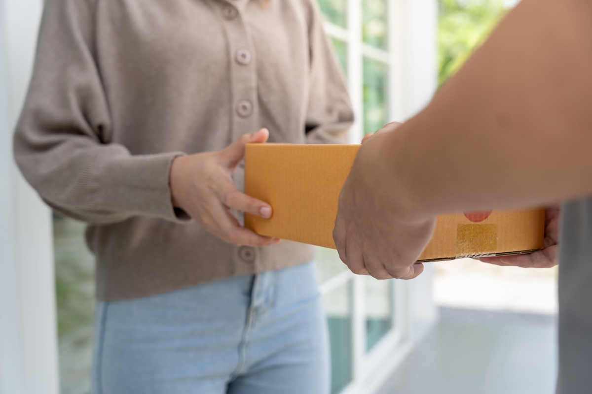 Nepřebírejte balíčky bez kontroly