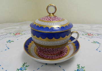  Starý porcelánový hrnek na Aukru