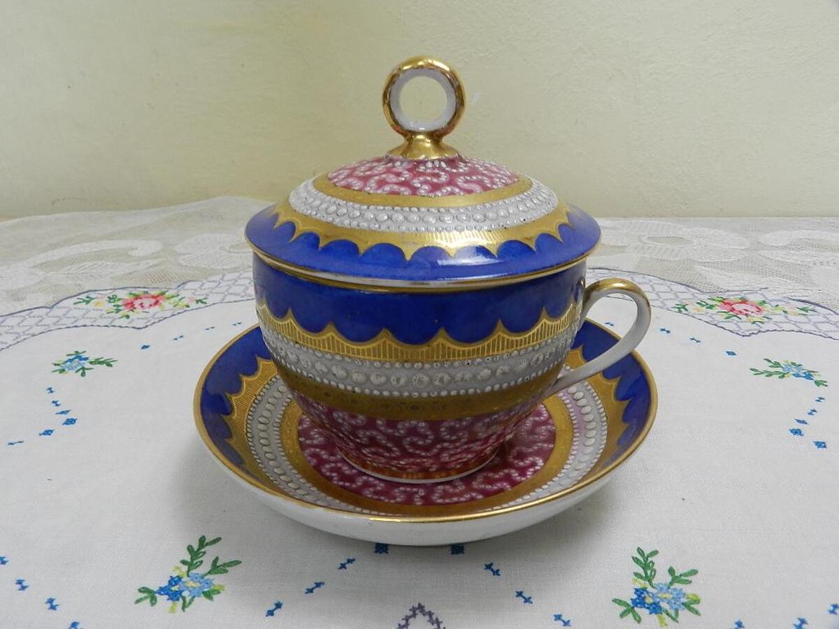  Starý porcelánový hrnek na Aukru