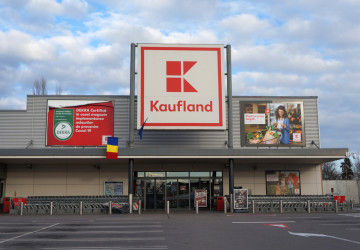 V Kauflandu aktuálně nabízejí projektor za pár stovek korun. 